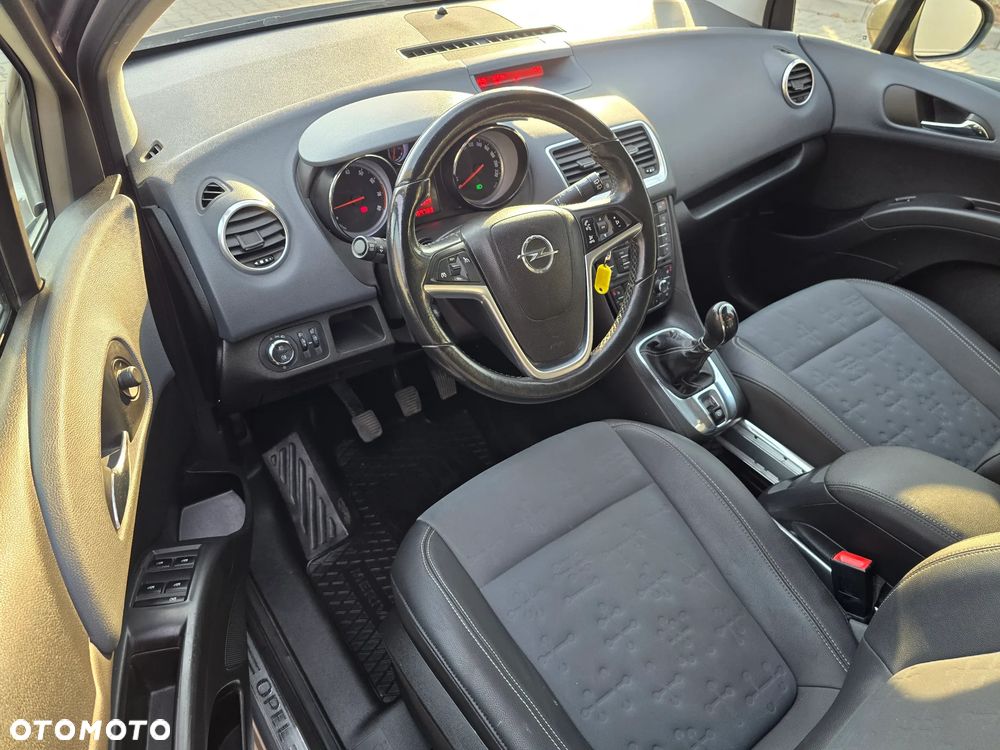 Opel Meriva 1.4 150 Jahre - 8