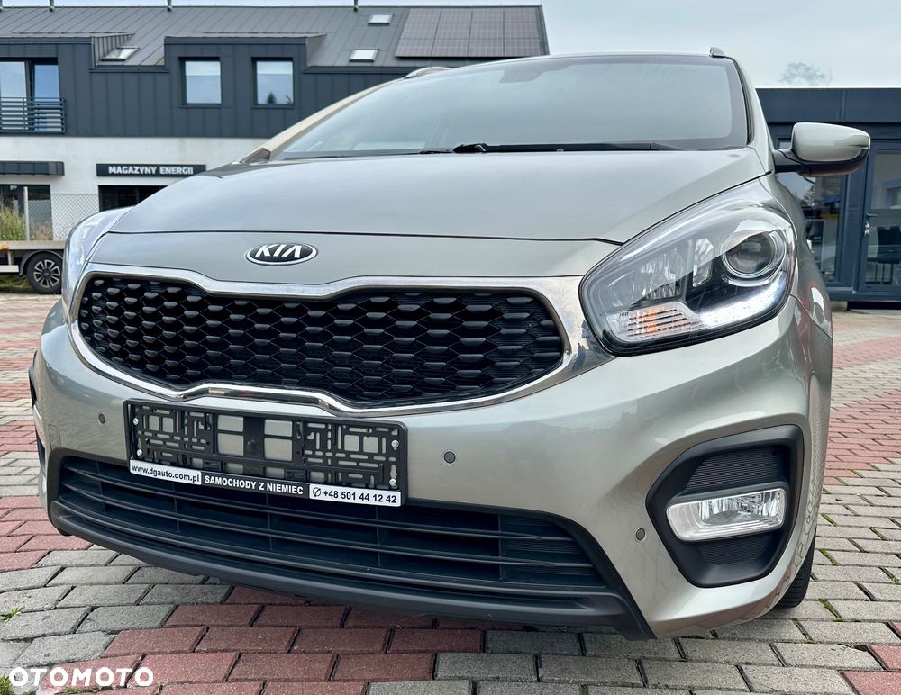Kia Carens 1.6 GDI Dream-Team Edition - 4