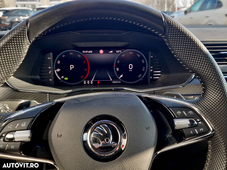 Skoda Superb 2.0 TDI DSG Sportline - 19