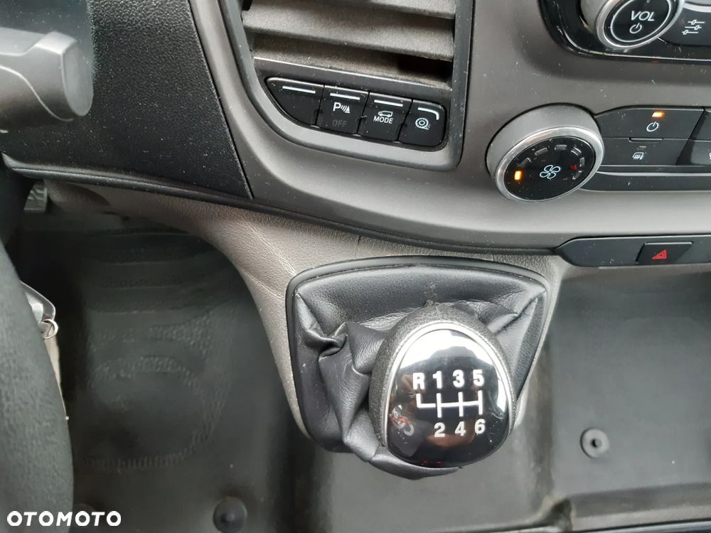 Ford Transit Custom - 22