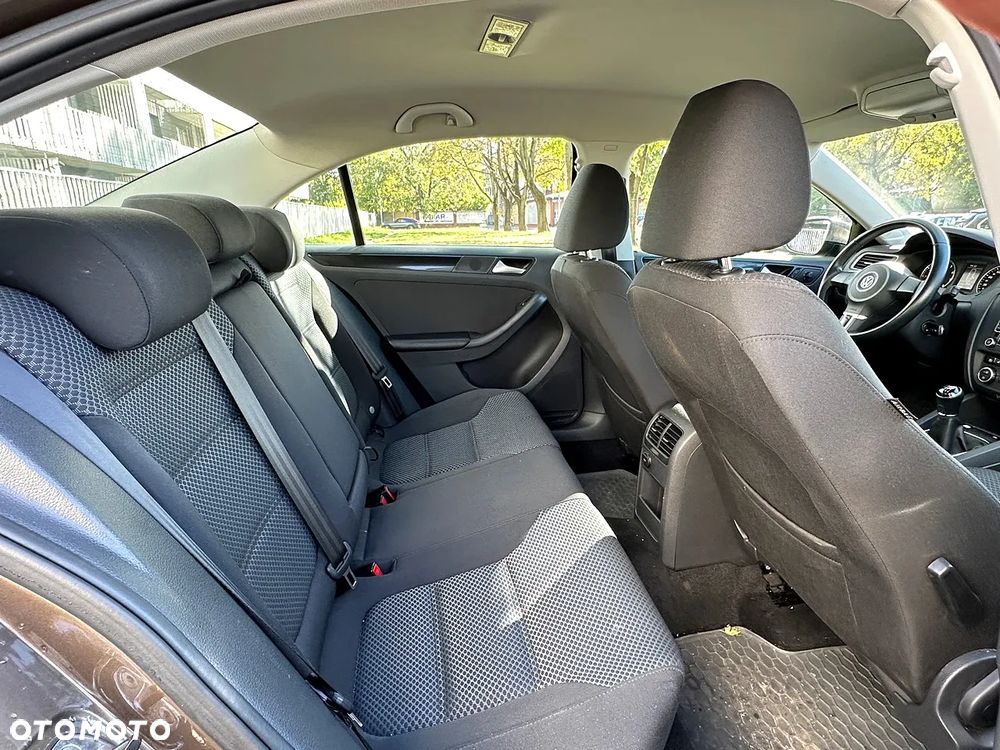 Volkswagen Jetta 1.4 TSI Comfortline - 13