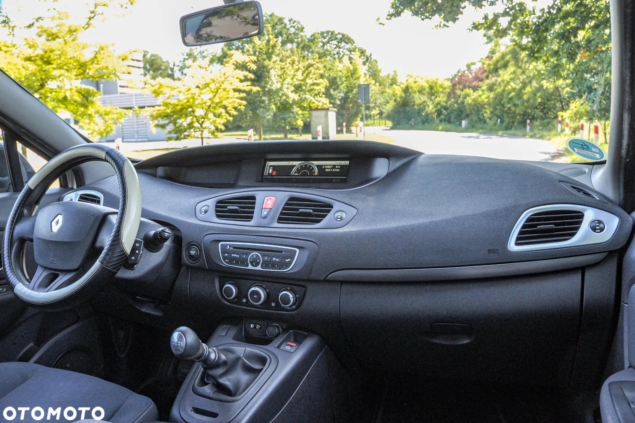 Renault Scenic - 10