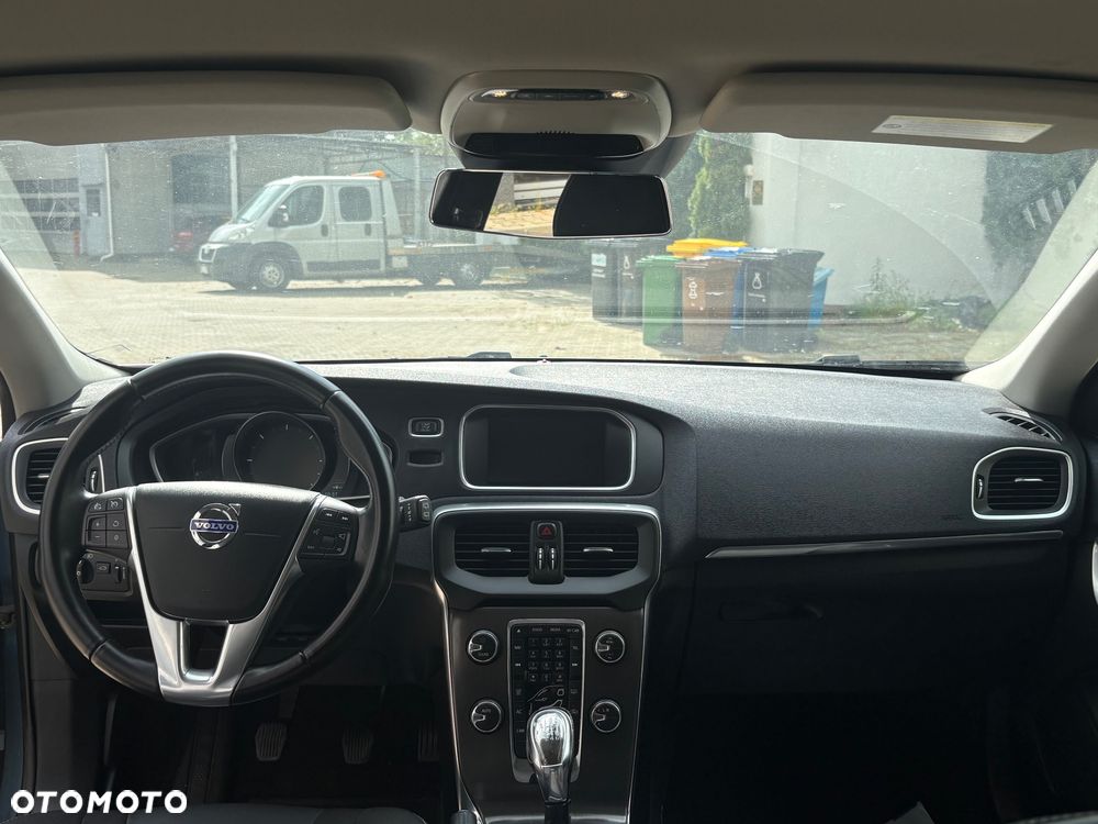 Volvo V40 D2 You - 12