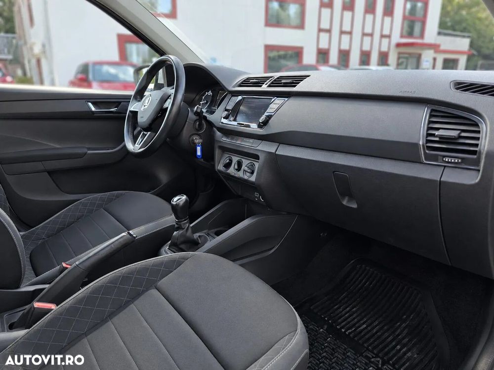 SKODA Fabia 2020 — imagine 19