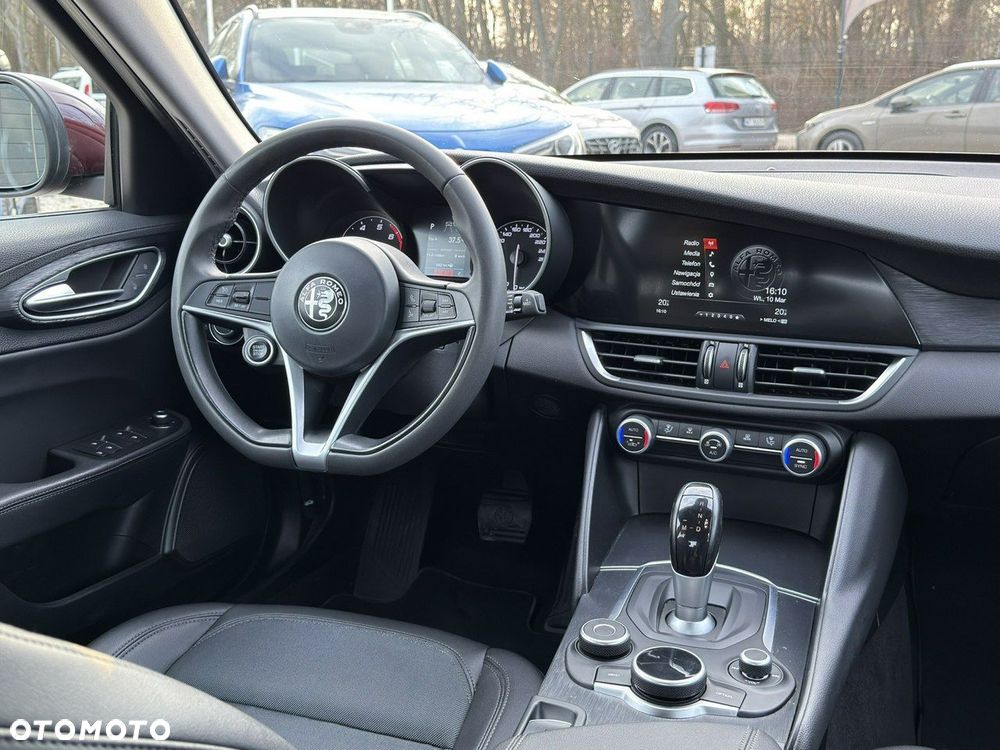 Alfa Romeo Giulia - 23