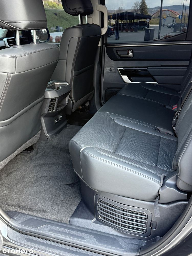 Toyota Tundra - 15