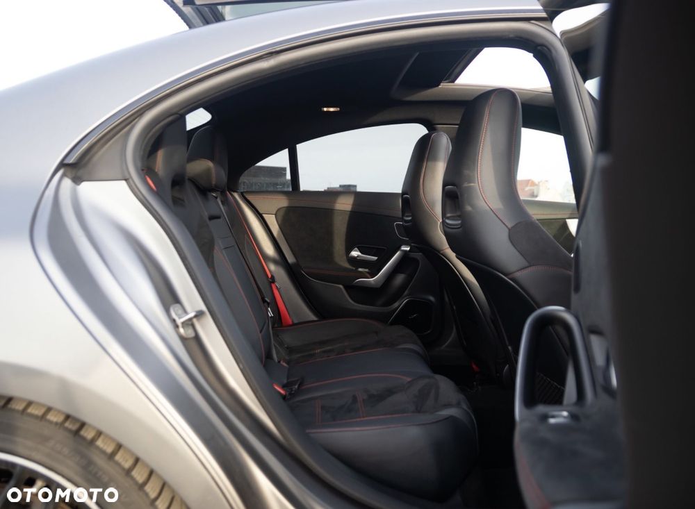 Mercedes-Benz CLA AMG 45 S 4-Matic+ 8G-DCT - 22