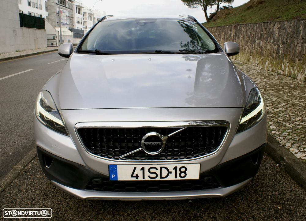 Volvo V40 2.0 D3 VOR - 2
