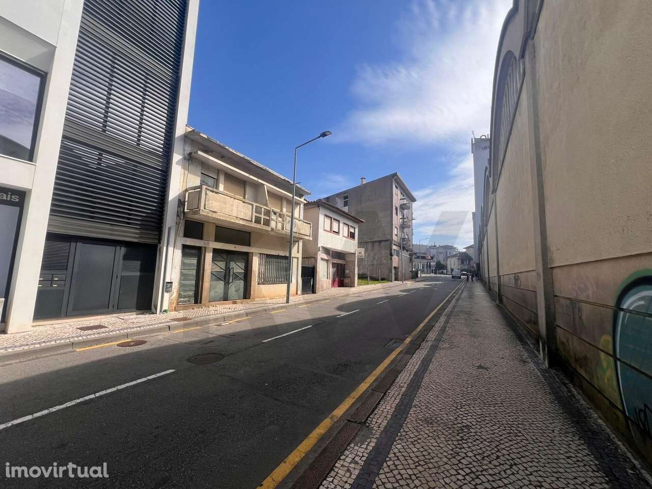 Imóvel de Comércio com Potencial de Investimento e Habitação. - Grande imagem: 2/34