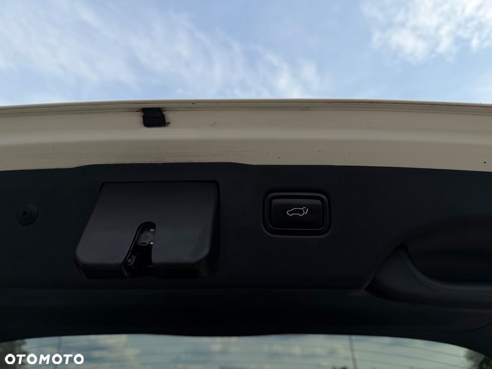 Kia Sorento 2.2 CRDi AWD Platinum Edition - 28