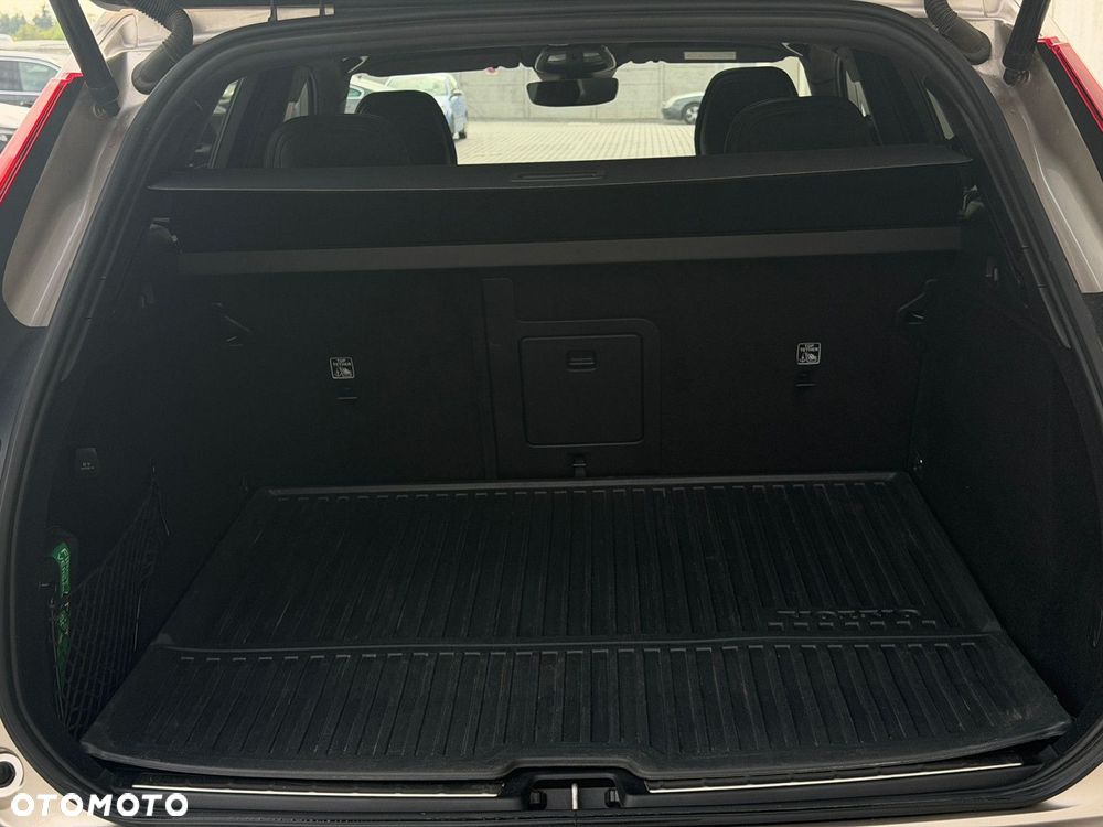 Volvo XC 60 - 32