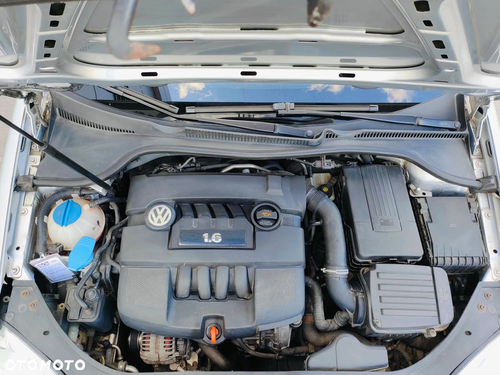 Volkswagen Golf 1.6 Trendline - 32