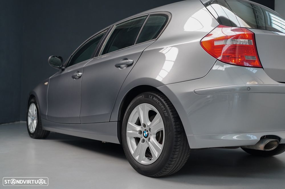 BMW 116 d Line Urban - 24