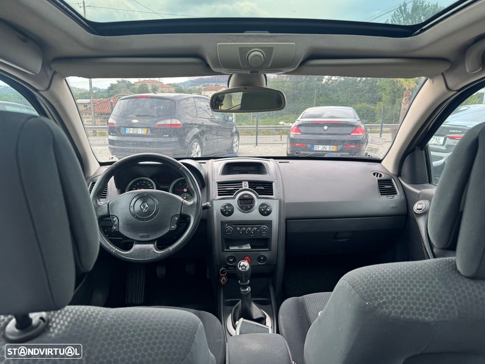 Renault Mégane 1.5 dCi Privilège Luxe - 8