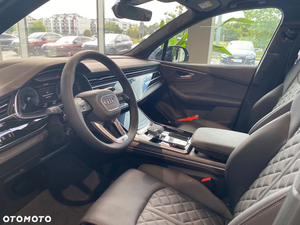 Audi Q7 - 8