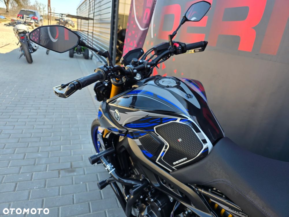 Yamaha MT - 8