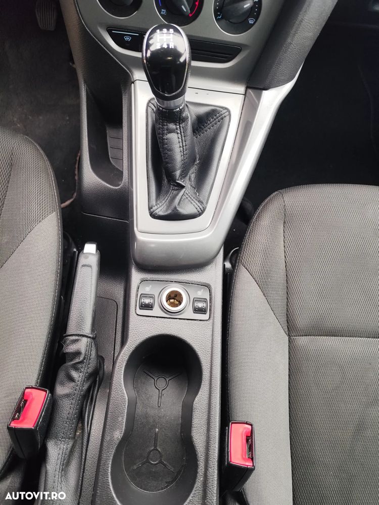 Ford Focus Turnier 1.6 Ti-VCT Champions Edition - 23