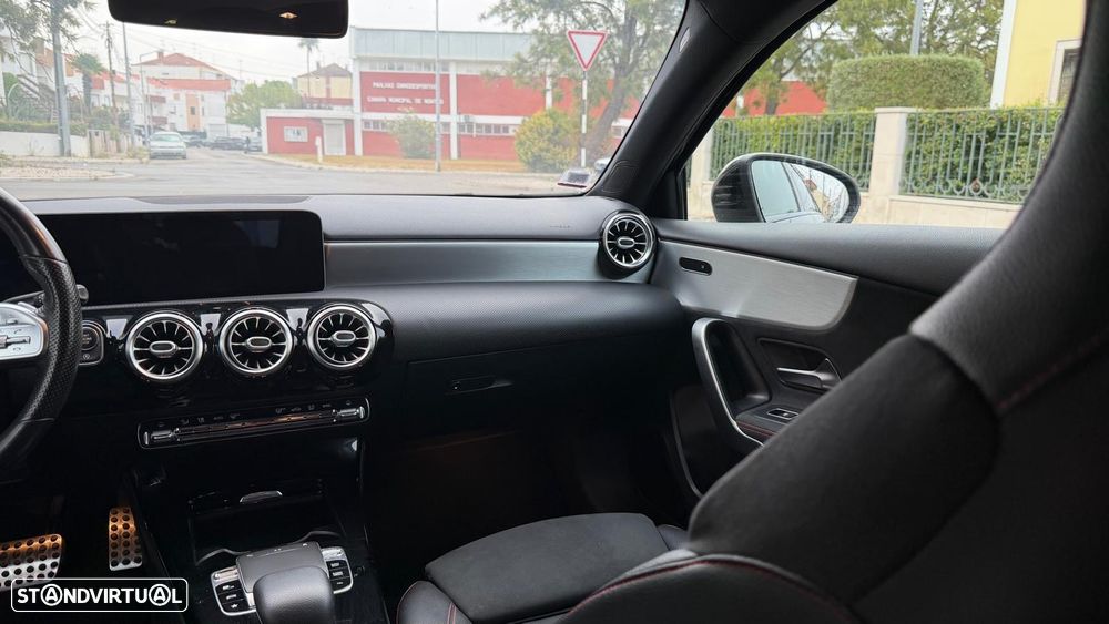 Mercedes-Benz A 180 d AMG Line Aut. - 34