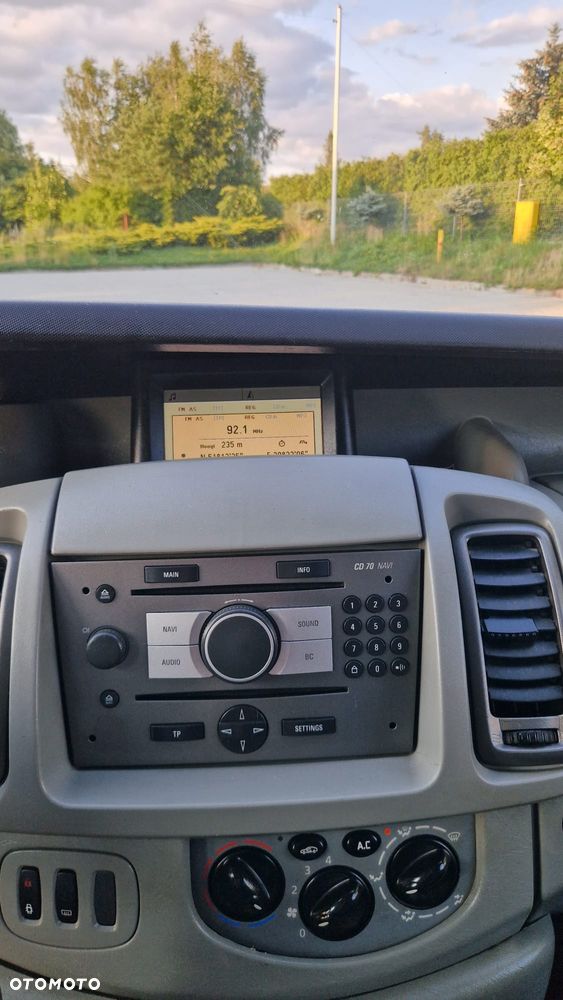 Opel VIVARO L2H1 Długi Klima Elektryka Navi Dubel Kabina 6os Brygadówka Pdc Serwis - 14