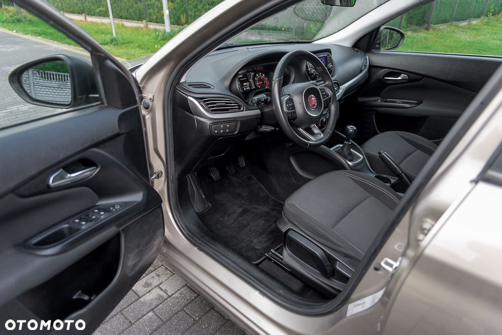 Fiat Tipo 1.4 16v Easy - 22
