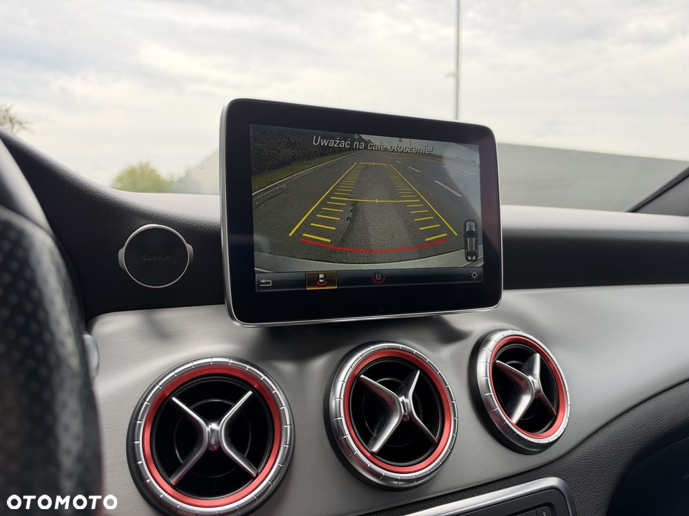 Mercedes-Benz CLA - 20