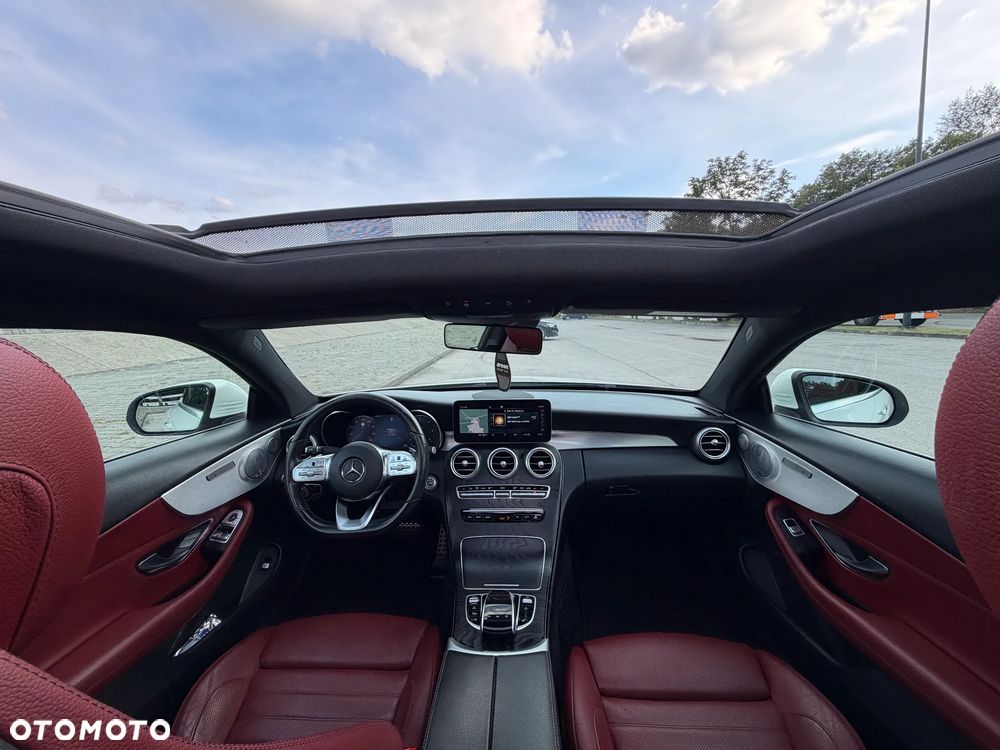 Mercedes-Benz Klasa C 300 d 4MATIC 9G-TRONIC - 29