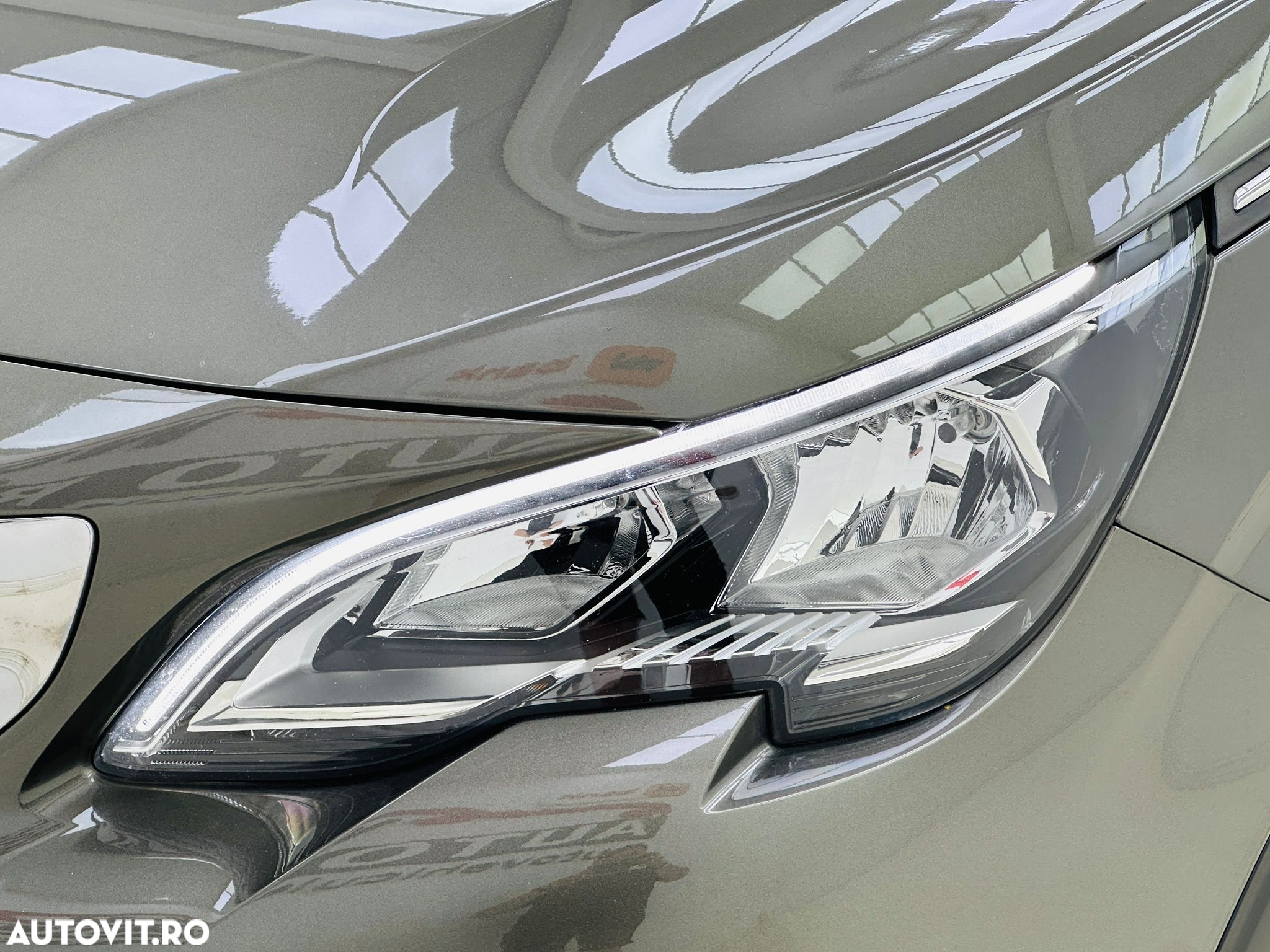 Peugeot 3008 - 13