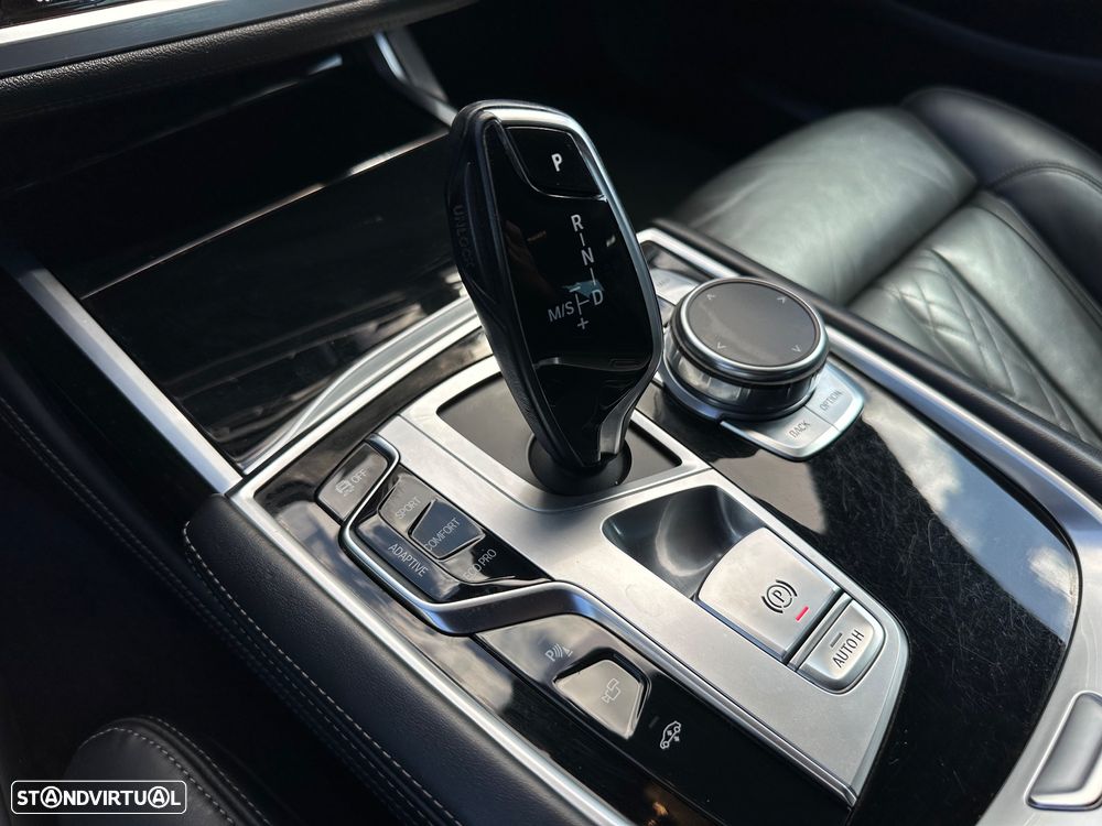 BMW 740 d xDrive Pack M Auto - 9