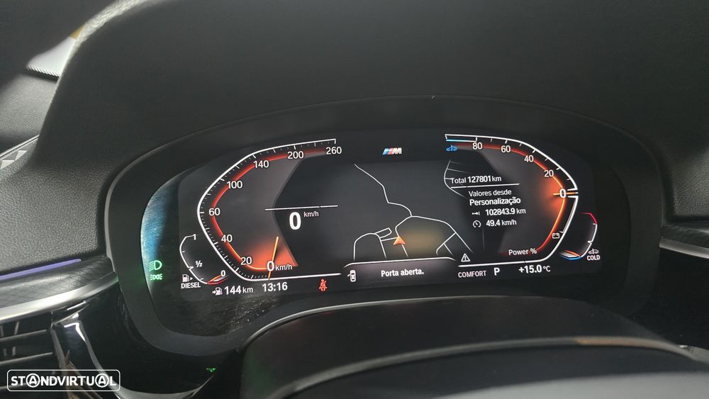 BMW 520 d Pack Desportivo M Auto - 31