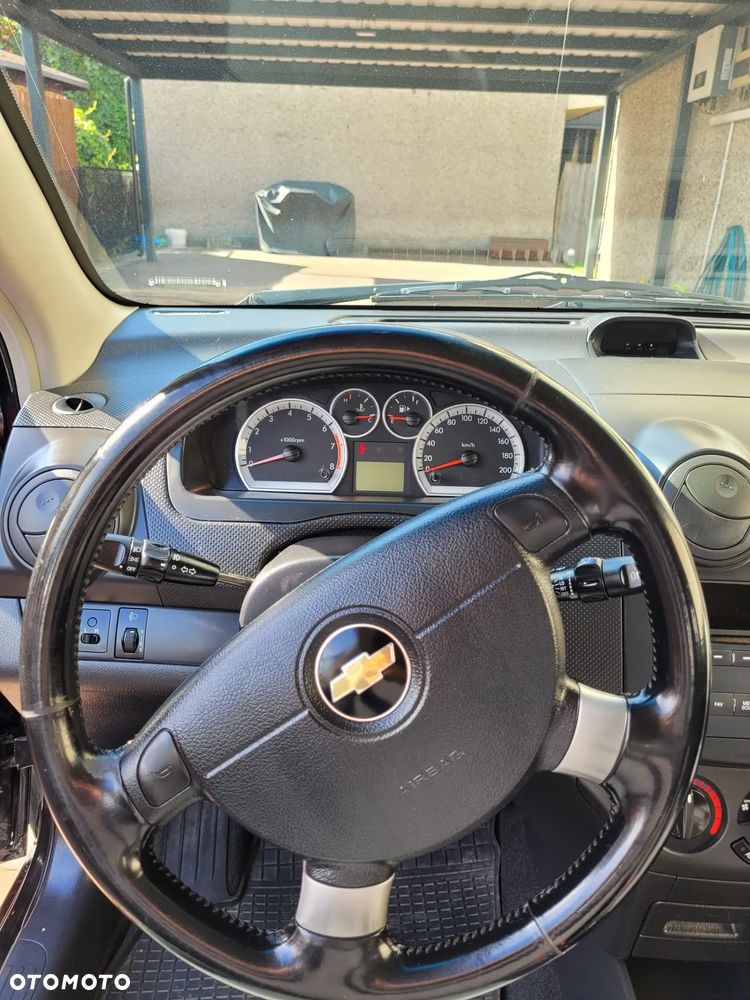 Chevrolet Aveo - 6