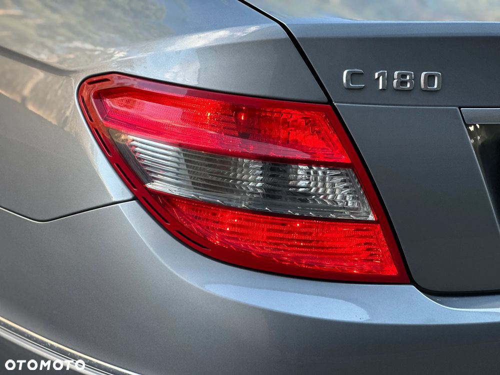 Mercedes-Benz Klasa C 180 Kompressor Automatik BlueEFFICIENCY - 19