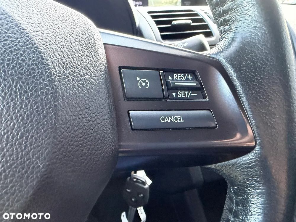 Subaru XV 2.0i Exclusive - 16