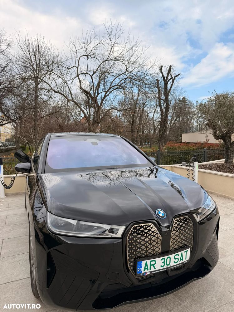 BMW iX - 2
