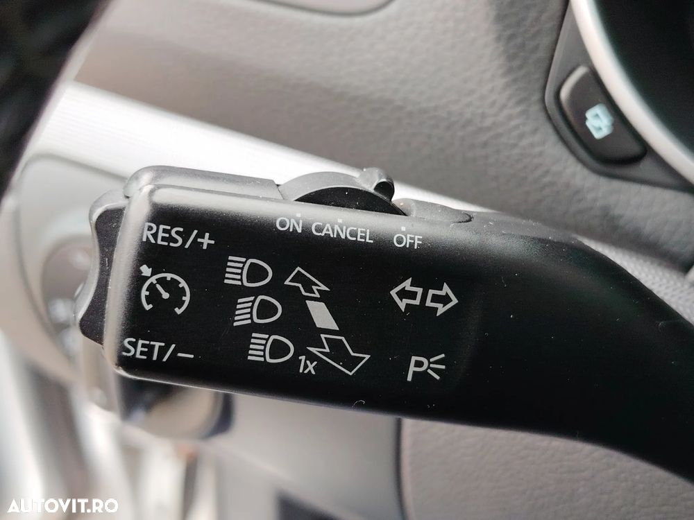 Volkswagen Golf - 26