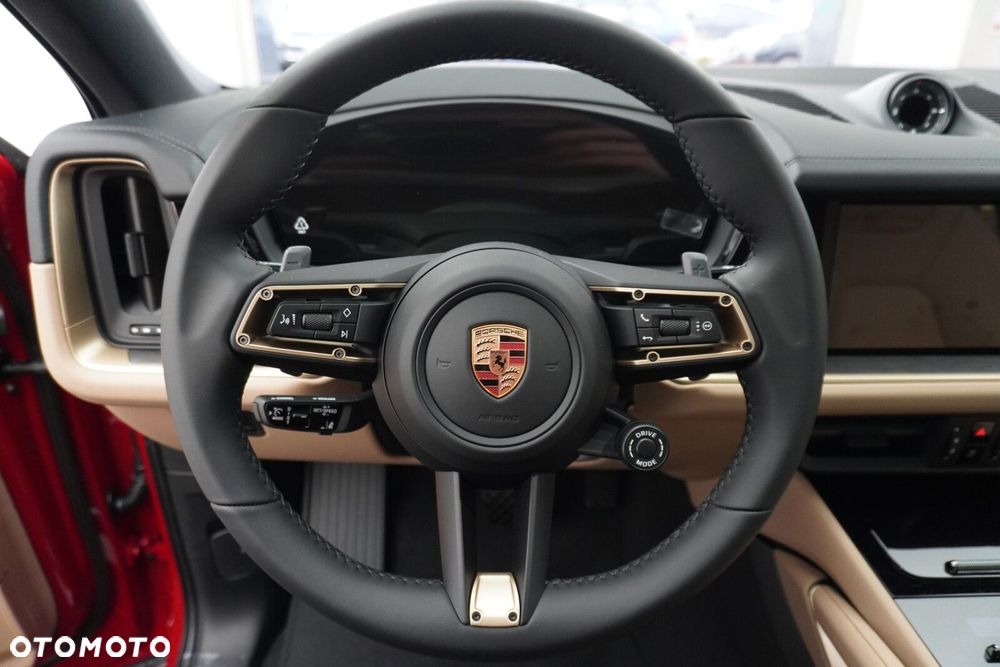 Porsche Cayenne - 22