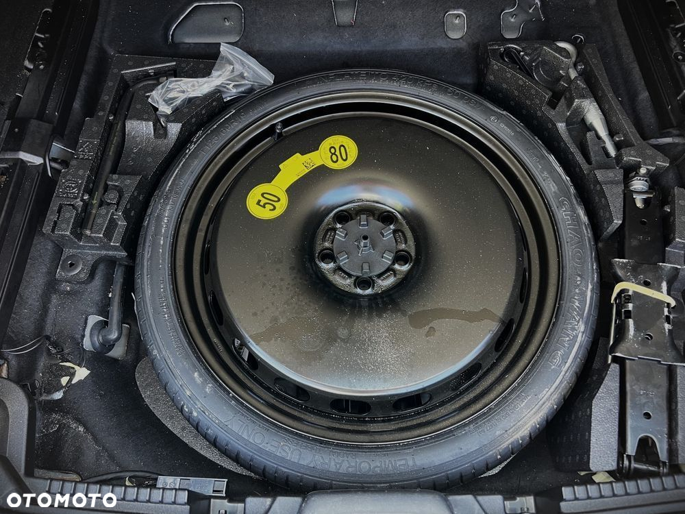 Volvo V60 T4 Momentum Pro - 27