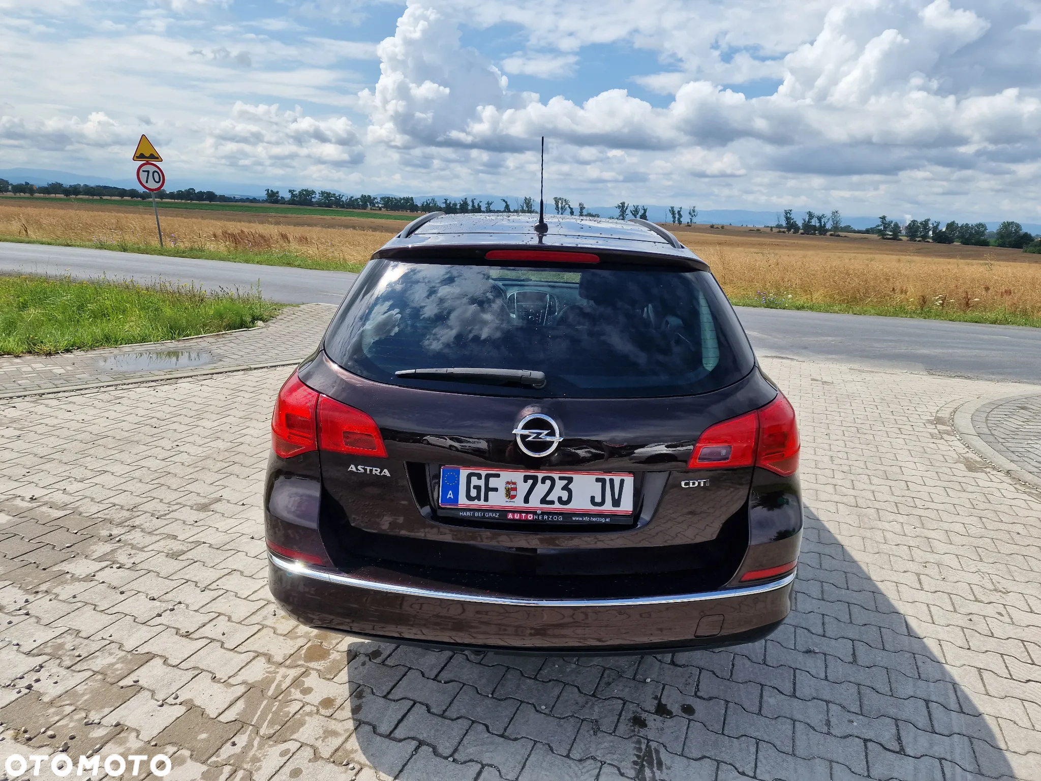 Opel Astra 1.6 D (CDTI) Start/Stop Sports Tourer Edition - 11
