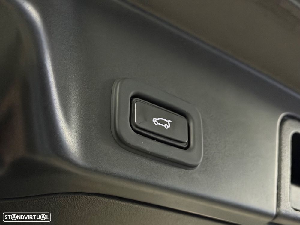 Land Rover Range Rover Evoque P300e HSE - 21