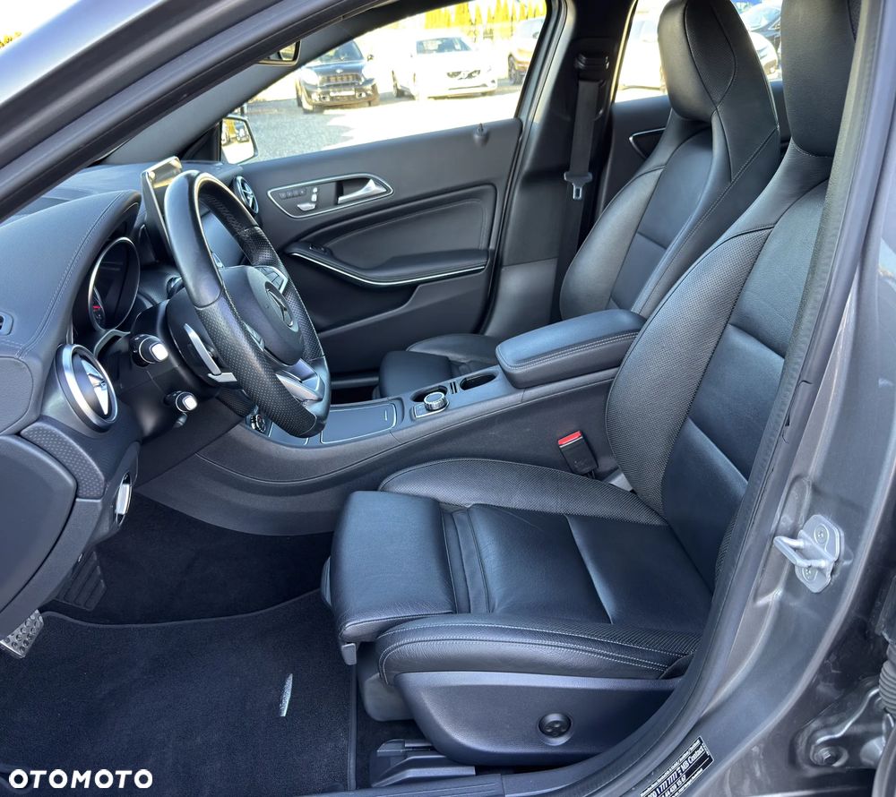 Mercedes-Benz Klasa A 250 4Matic 7G-DCT AMG Line - 17