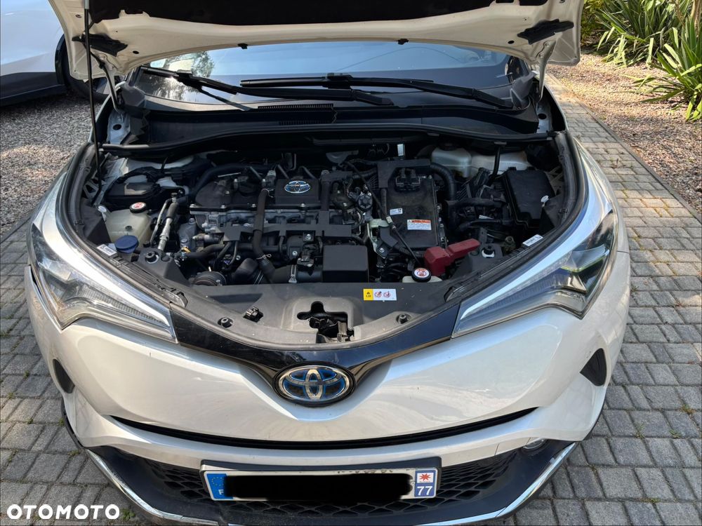Toyota C-HR Lounge - 12