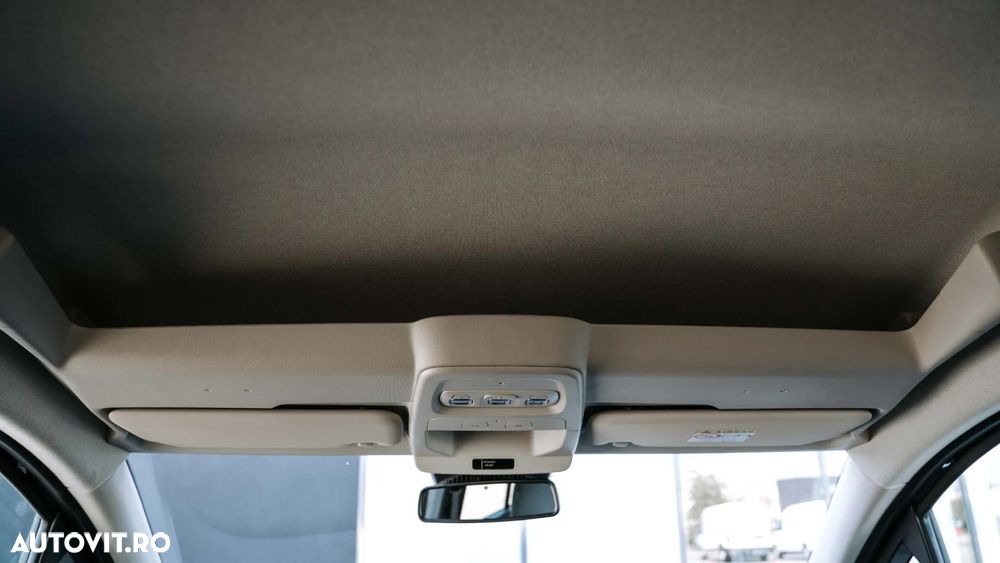 Mercedes-Benz T - 24