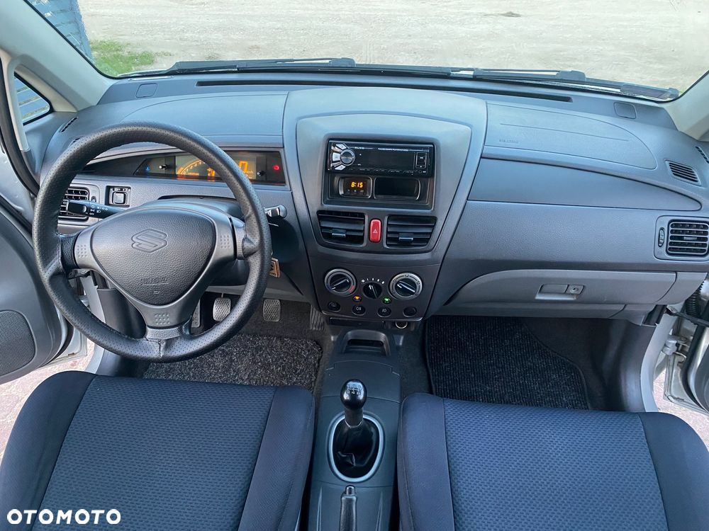 Suzuki Liana Kombi 1.6 4WD Comfort - 7