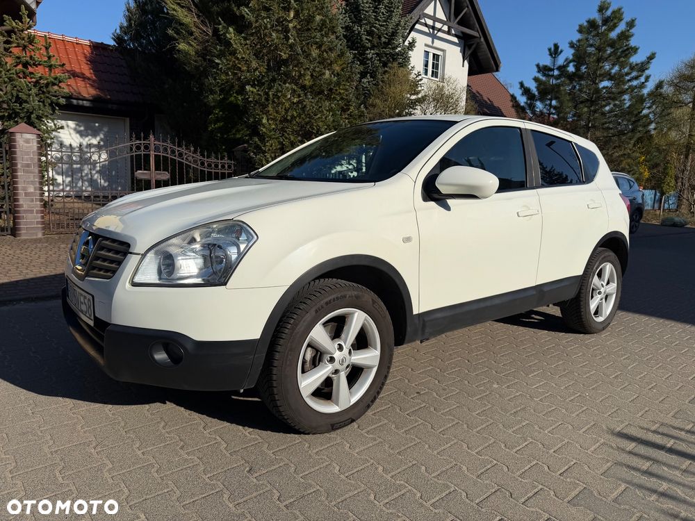 Nissan Qashqai - 2