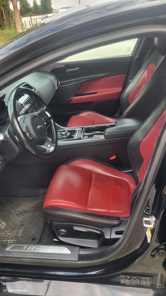 Jaguar XE - 9
