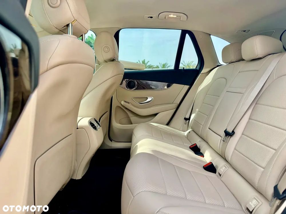 Mercedes-Benz GLC 300 4Matic 9G-TRONIC - 15