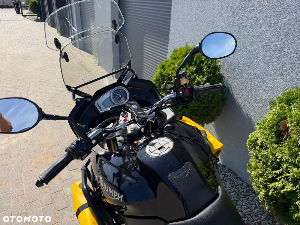 Triumph Tiger - 33