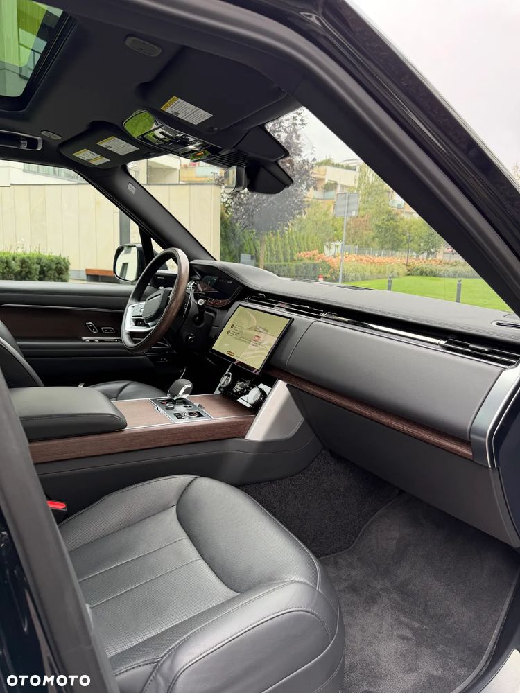 Land Rover Range Rover P400 SE - 14