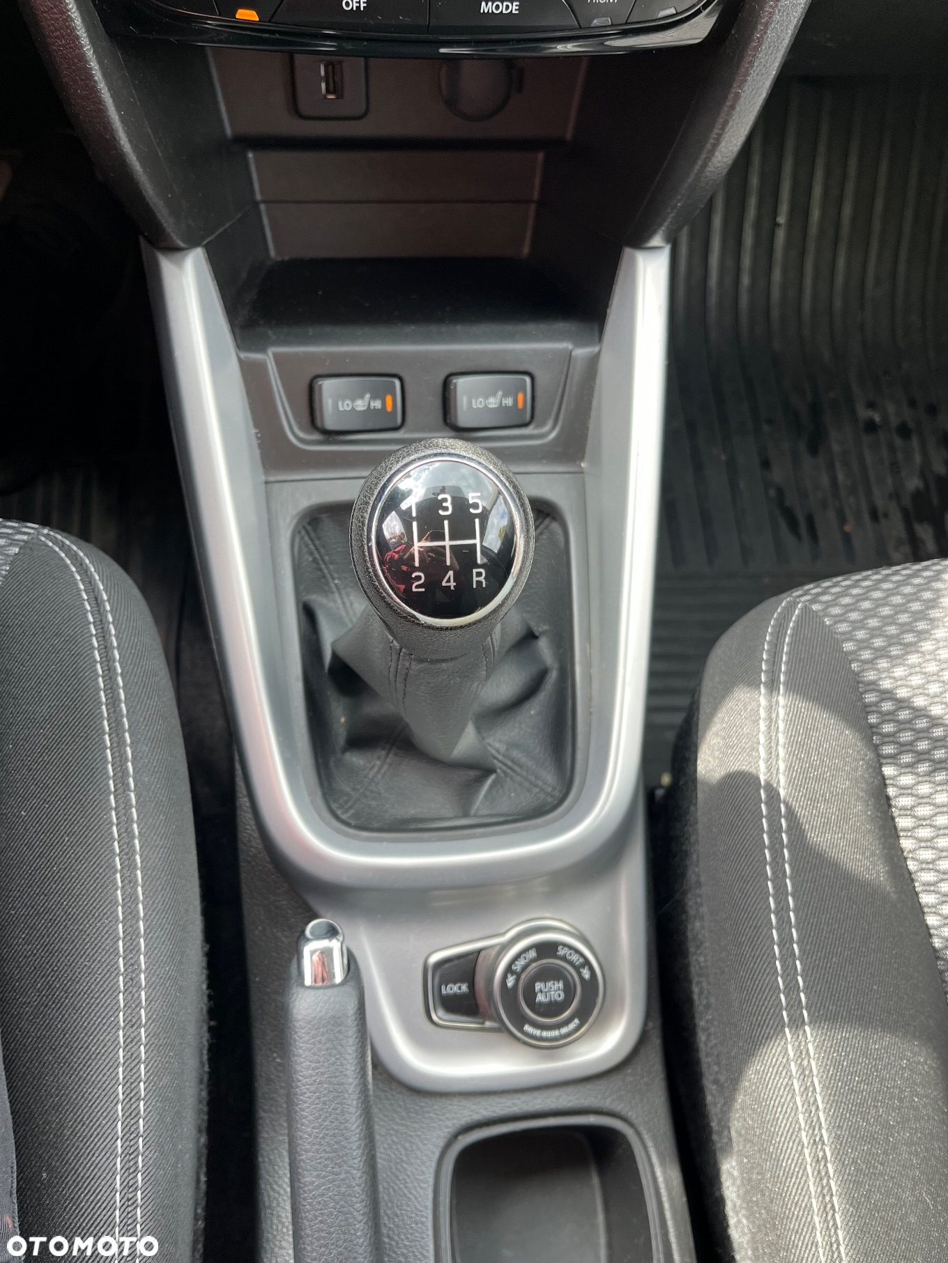 Suzuki Vitara 1.6 Premium 4WD - 38
