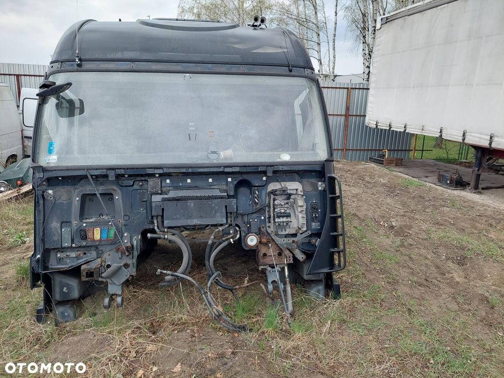 KABINA GOŁA IVECO STRALIS CURSOR 13 - 2