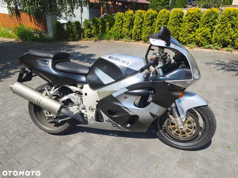 Suzuki GSX-R - 2